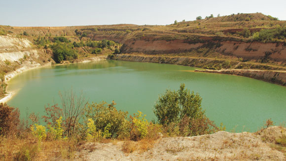 Beli Kamen Lake