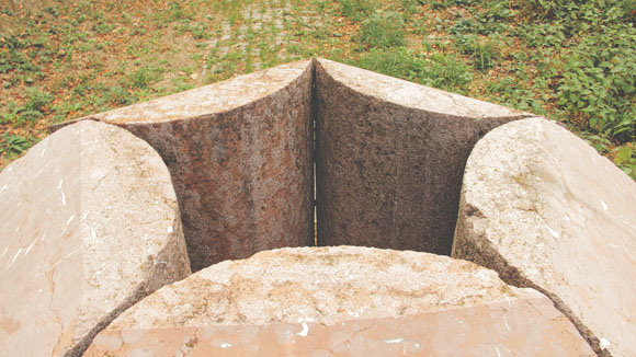 Jabuka Monument Site 